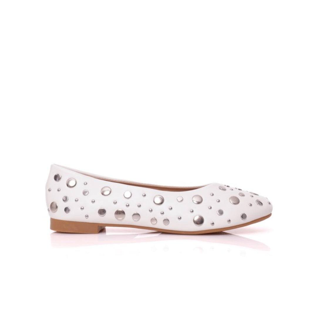 Ballerines avec des clous P26-F676