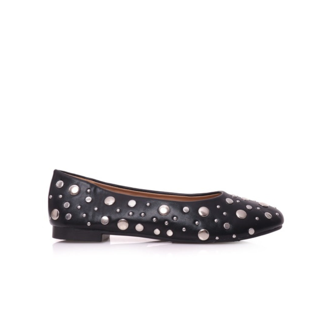 Ballerines avec des clous P26-F676