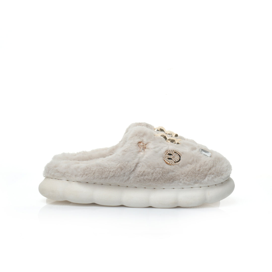 Pantoufle avec accessoire H25-F7267