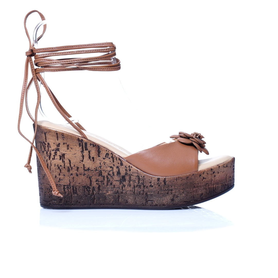 Sandale cuir compensée fleur E26-5383
