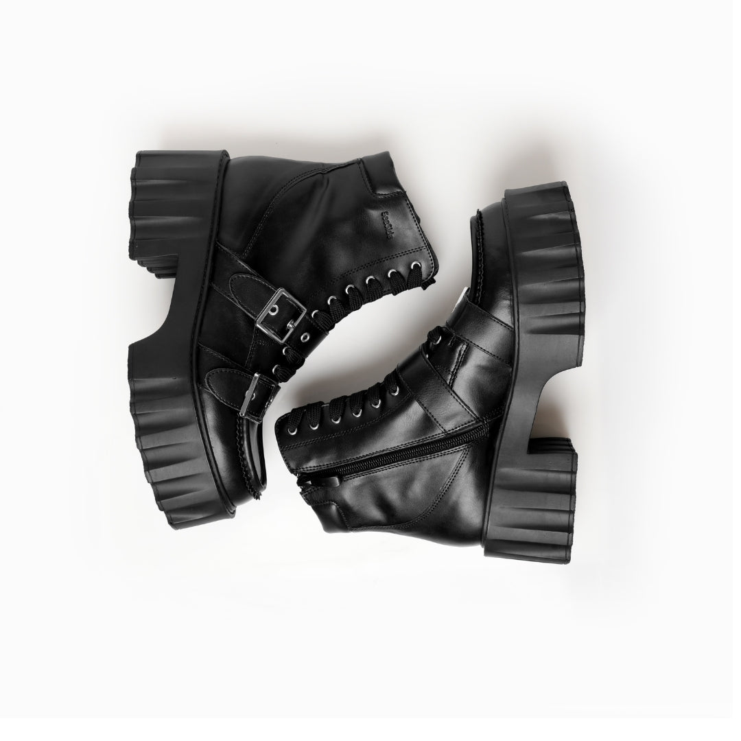 Brodequin Avec Ceintures H25-017