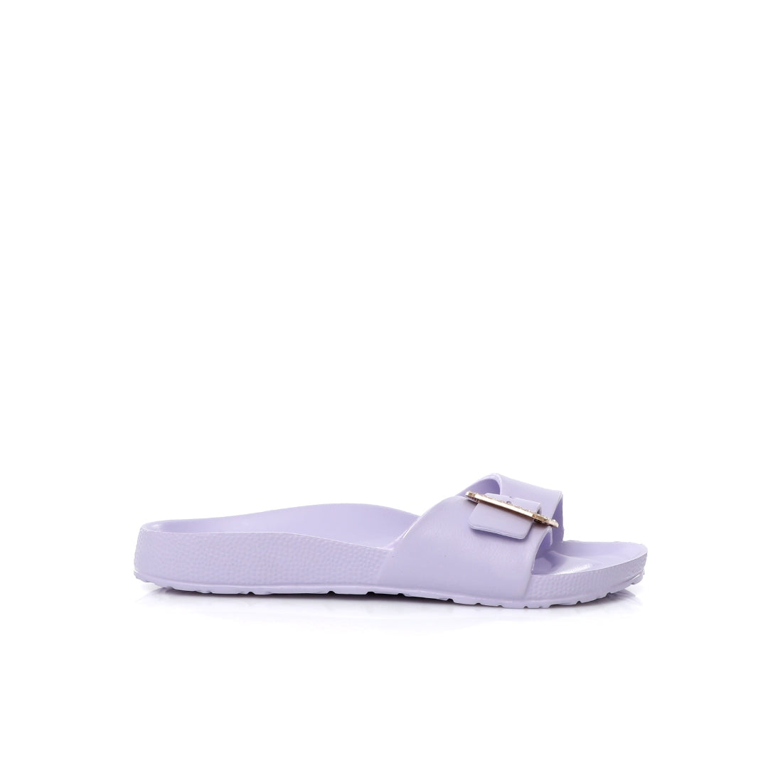 Claquette plage  E25-9008