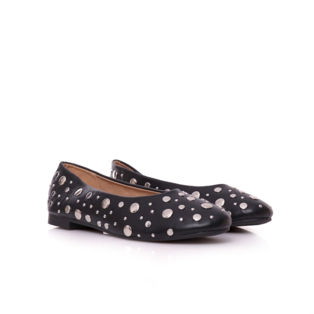 Ballerines avec des clous P26-F676