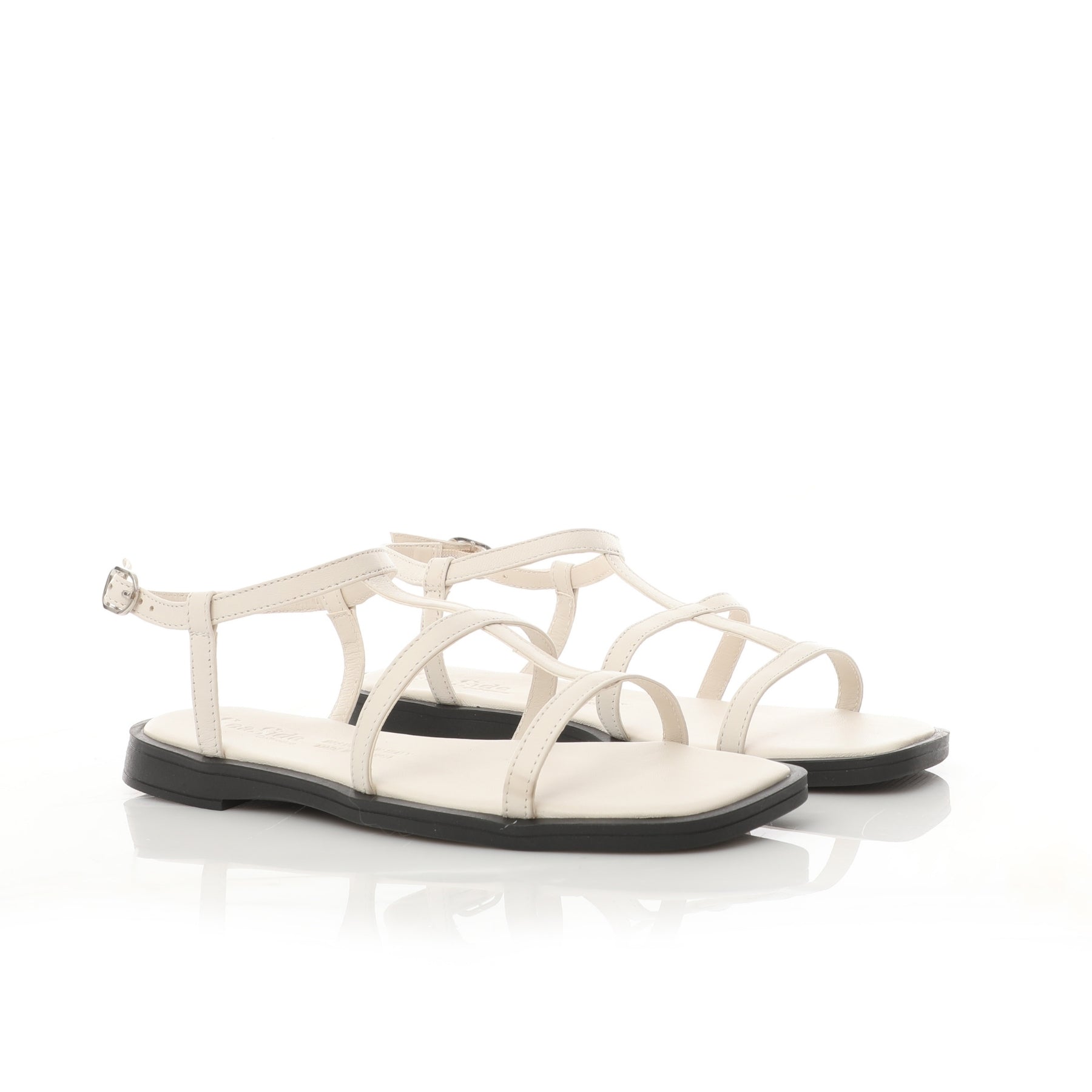 Sandale Plate en Véritable {Cuir} E25-065