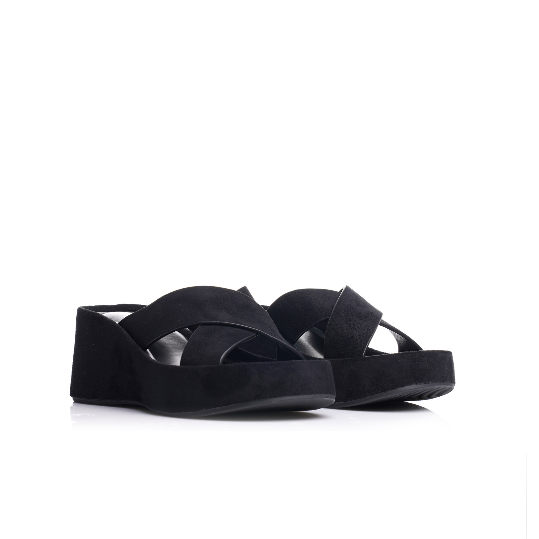 sabot croisé daim noir femme
